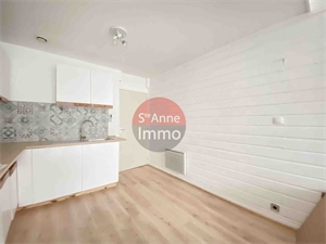 maison-villa à la vente -   80000  AMIENS, surface 77 m2 vente maison-villa - APR745987